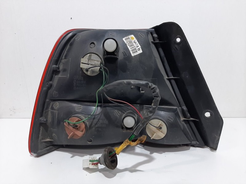 Recambio de piloto trasero derecho para hyundai accent (lc) gls worldcup referencia OEM IAM 9240225220 9240225220 