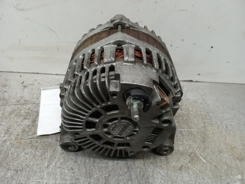 Recambio de alternador para nissan juke (f15) acenta referencia OEM IAM 231003VD1A  