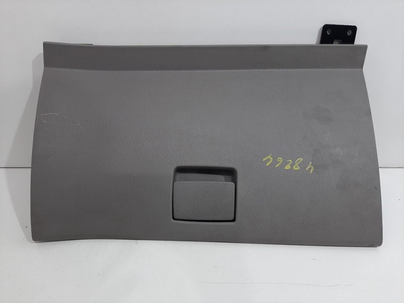 Recambio de guantera para ssangyong rodius xdi limited referencia OEM IAM 7770011100ACO  