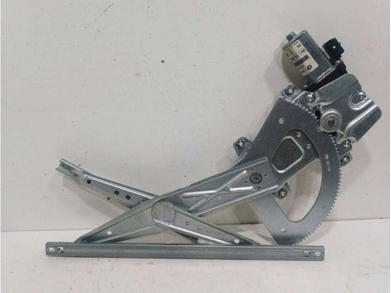 Recambio de elevalunas delantero izquierdo para chevrolet matiz referencia OEM IAM 1620011680  