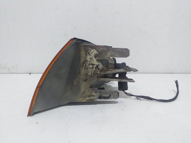 Recambio de piloto delantero derecho para bmw serie 3 berlina (e46) 320d referencia OEM IAM 1315106141  