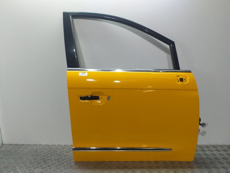 Recambio de puerta delantera derecha para ssangyong rodius xdi limited referencia OEM IAM 6200421202 TAXI 