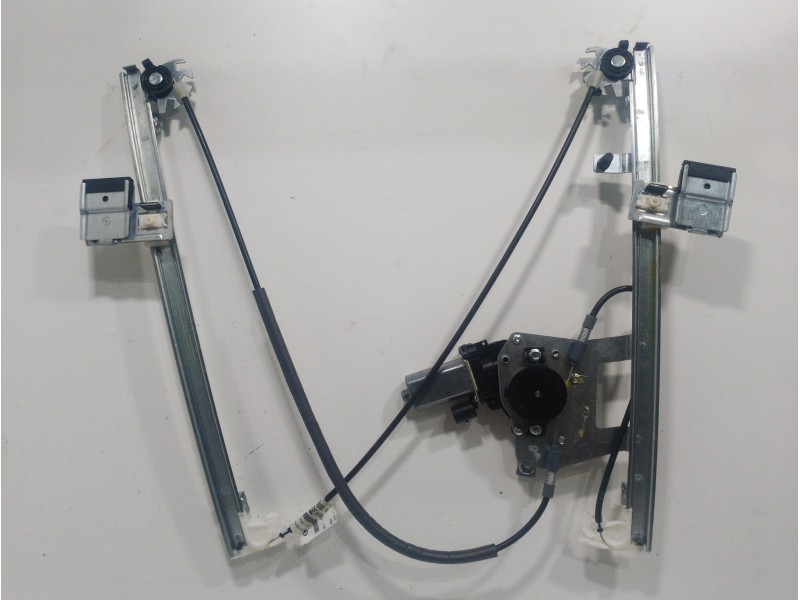 Recambio de elevalunas delantero derecho para ford focus berlina (cap) referencia OEM IAM 1620002080  4 PUERTAS