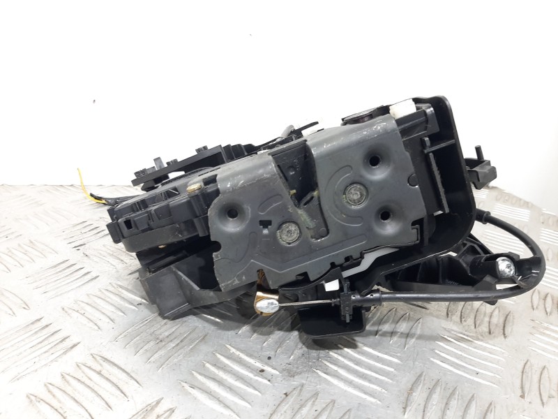 Recambio de cerradura puerta trasera derecha para volvo s40 berlina 2.4i kinetic referencia OEM IAM 31253917  