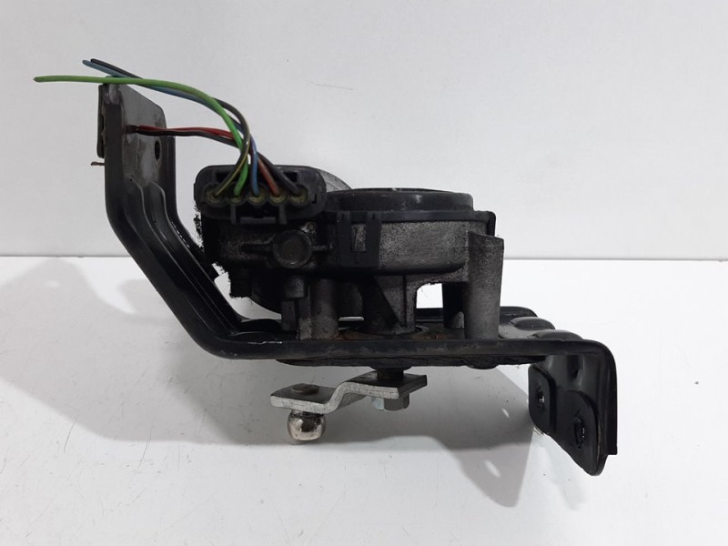 Recambio de motor limpia delantero para ssangyong rodius xdi limited referencia OEM IAM 8611021001  