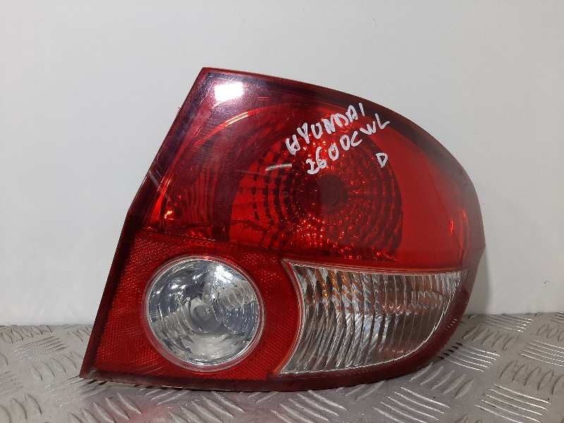 Recambio de piloto trasero derecho para hyundai getz (tb) 1.5 crdi referencia OEM IAM 924021C010  