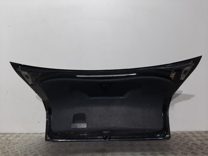 Recambio de tapa maletero para audi a4 avant (b5) 1.6 referencia OEM IAM  NEGRO 