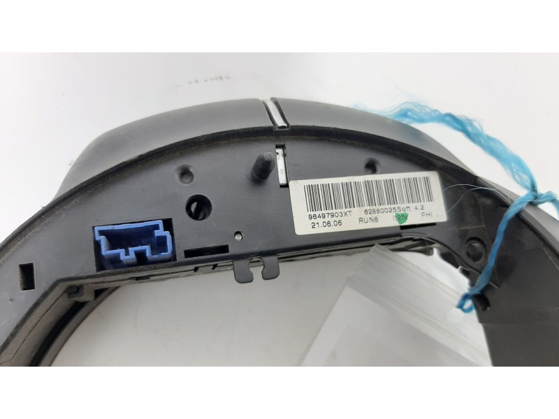 Recambio de mando volante para citroën c4 coupe vtr plus referencia OEM IAM 96497903XT 62880025 