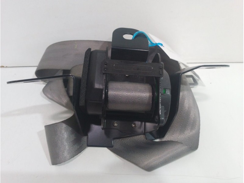 Recambio de cinturon seguridad trasero central para ssangyong rodius xdi limited referencia OEM IAM 7560221102  