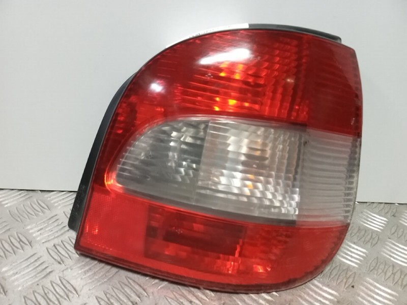 Recambio de piloto trasero derecho para renault scenic (ja..) 1.9 dci authentique referencia OEM IAM 7700428055  