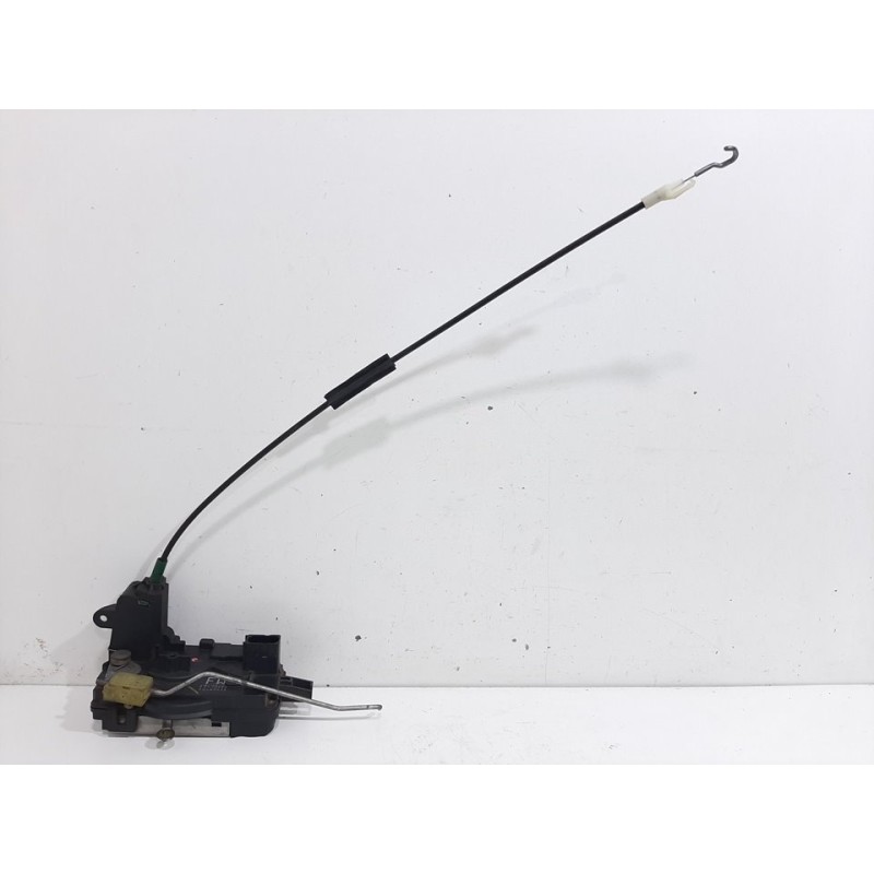 Recambio de cerradura puerta delantera izquierda para opel astra h berlina cosmo referencia OEM IAM 13128111  