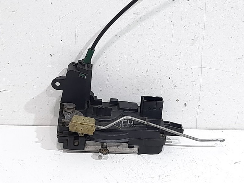 Recambio de cerradura puerta delantera izquierda para opel astra h berlina cosmo referencia OEM IAM 13128111  
