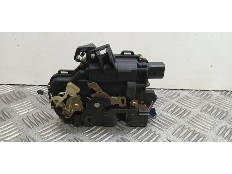 Recambio de cerradura puerta trasera izquierda para seat toledo (1m2) signo referencia OEM IAM 3B4839015M  