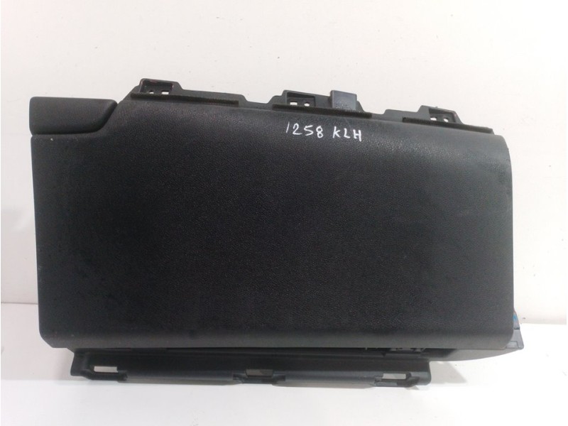 Recambio de guantera para kia niro business referencia OEM IAM 84540G5010  