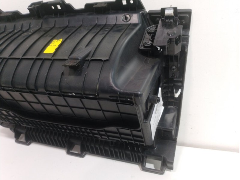 Recambio de guantera para kia niro business referencia OEM IAM 84540G5010  