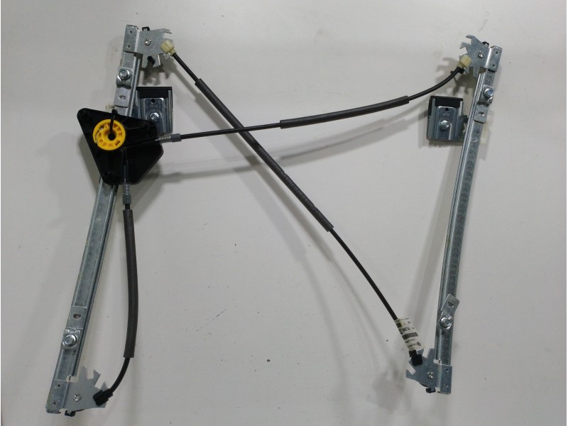 Recambio de elevalunas delantero derecho para volkswagen polo (9n1) referencia OEM IAM 1620001580  3 PUERTAS