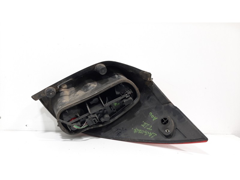 Recambio de piloto trasero izquierdo para renault laguna ii grandtour (kg0) dynamique referencia OEM IAM 8200703487  