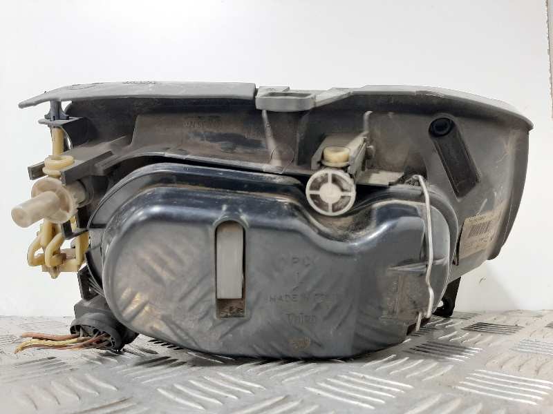 Recambio de faro izquierdo para volkswagen polo berlina (6n2) trendline referencia OEM IAM 6N1941017AA  