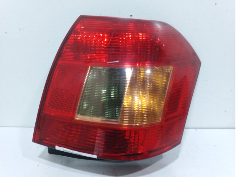 Recambio de piloto trasero izquierdo para ford fiesta (cbk) ambiente referencia OEM IAM 1324578  