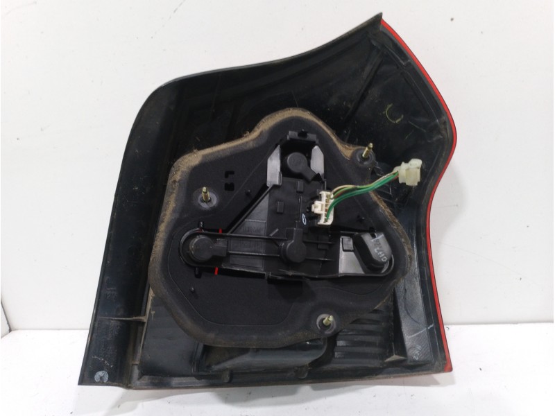 Recambio de piloto trasero izquierdo para ford fiesta (cbk) ambiente referencia OEM IAM 1324578  