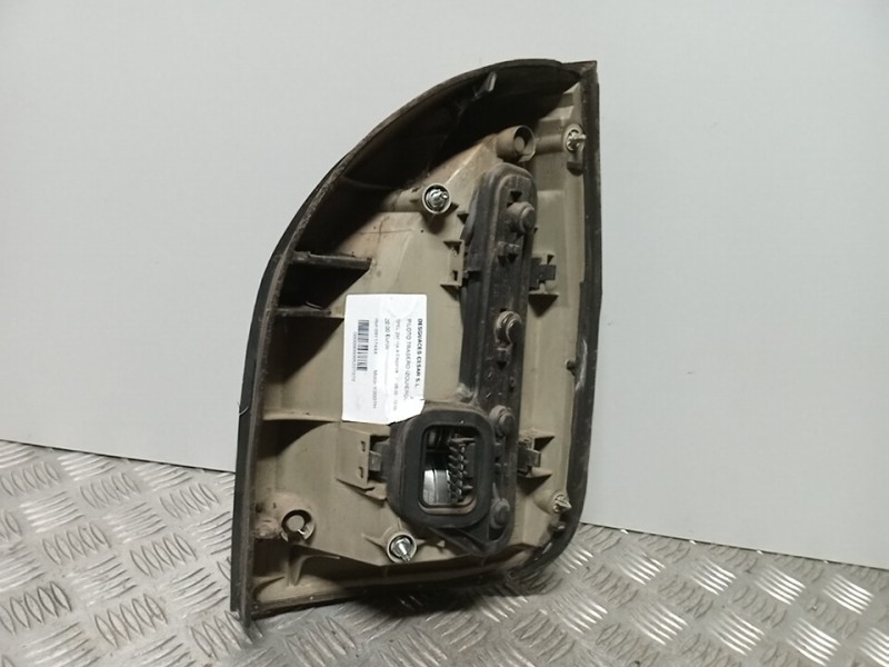 Recambio de piloto trasero izquierdo para opel zafira a elegance referencia OEM IAM 09117444  