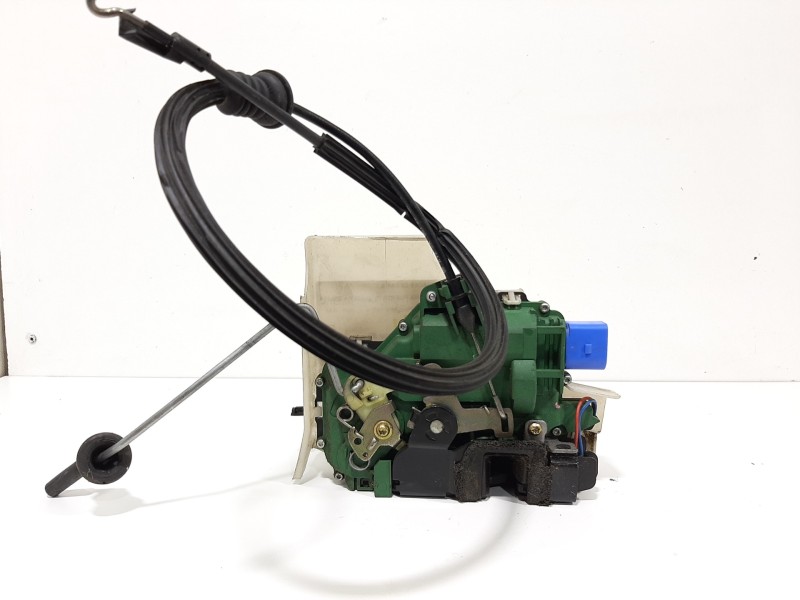 Recambio de cerradura puerta delantera izquierda para volkswagen polo (9n1) highline referencia OEM IAM  8 PINES 