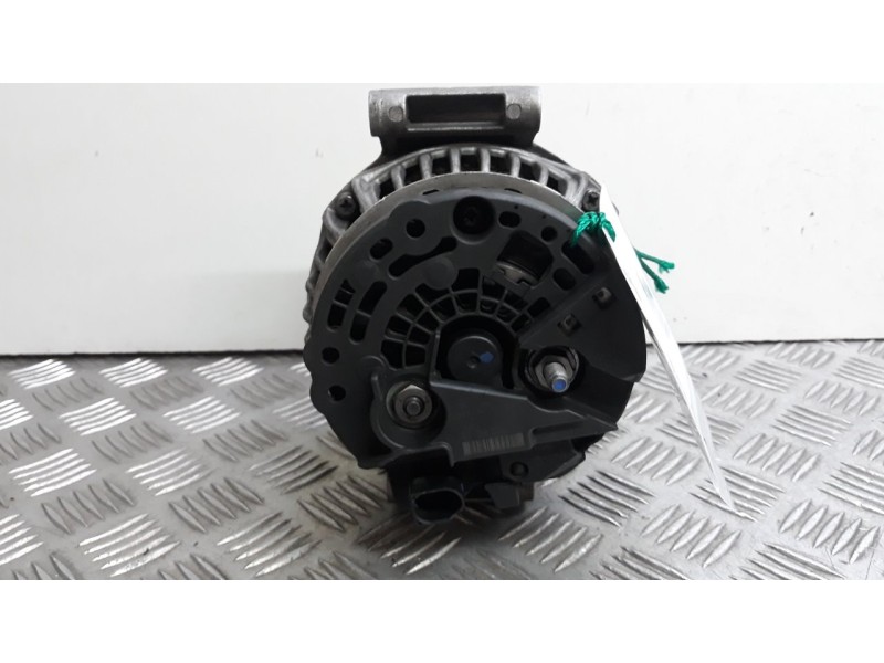 Recambio de alternador para seat leon (1p1) sport referencia OEM IAM 0124525088  