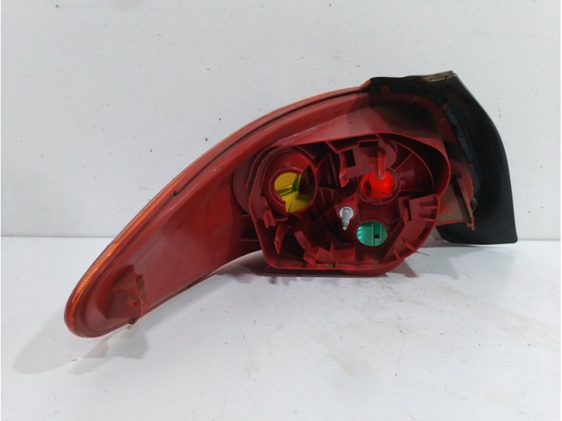 Recambio de piloto trasero derecho para peugeot 206 berlina xs referencia OEM IAM   