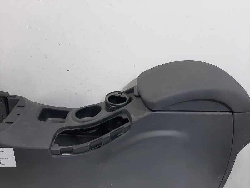 Recambio de apoyabrazos central para citroën c4 lim. seduction referencia OEM IAM 9672173980  