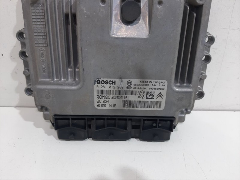 Recambio de centralita motor uce para citroën c4 picasso sx referencia OEM IAM 1942J1  