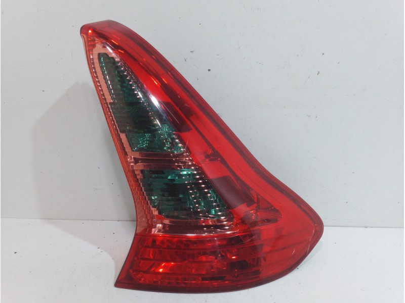 Recambio de piloto trasero derecho para citroën c4 berlina collection referencia OEM IAM 6351T8  