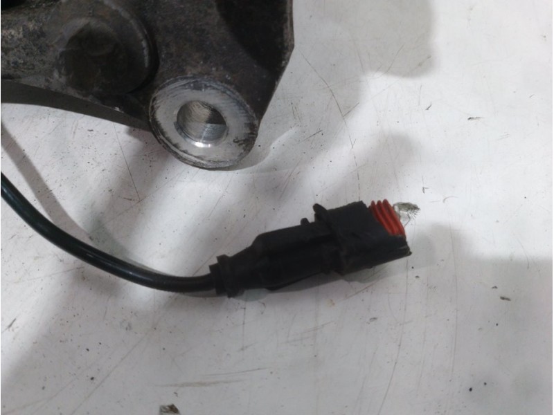 Recambio de mangueta delantera derecha para fiat croma (194) 1.9 16v multijet dynamic referencia OEM IAM 13136699R  