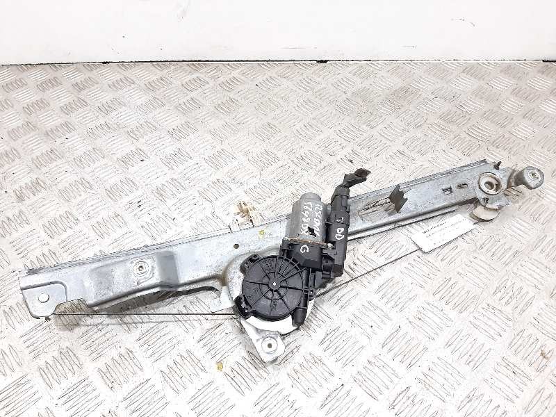 Recambio de elevalunas delantero derecho para renault scenic ii confort dynamique referencia OEM IAM 8200646840  