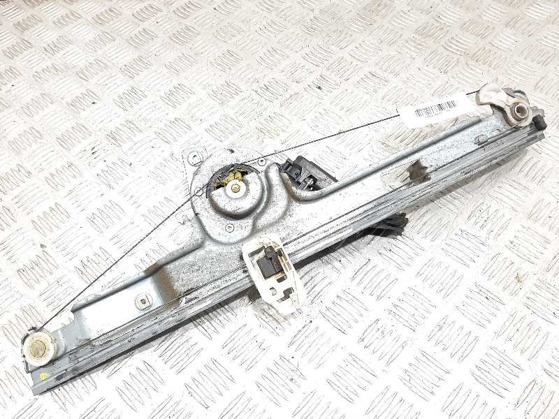 Recambio de elevalunas delantero derecho para renault scenic ii confort dynamique referencia OEM IAM 8200646840  