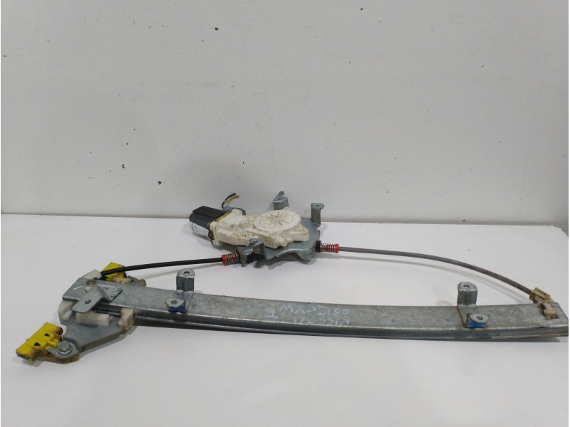 Recambio de elevalunas delantero derecho para nissan micra (k12e) acenta referencia OEM IAM 80700BC60B 2 PINES 