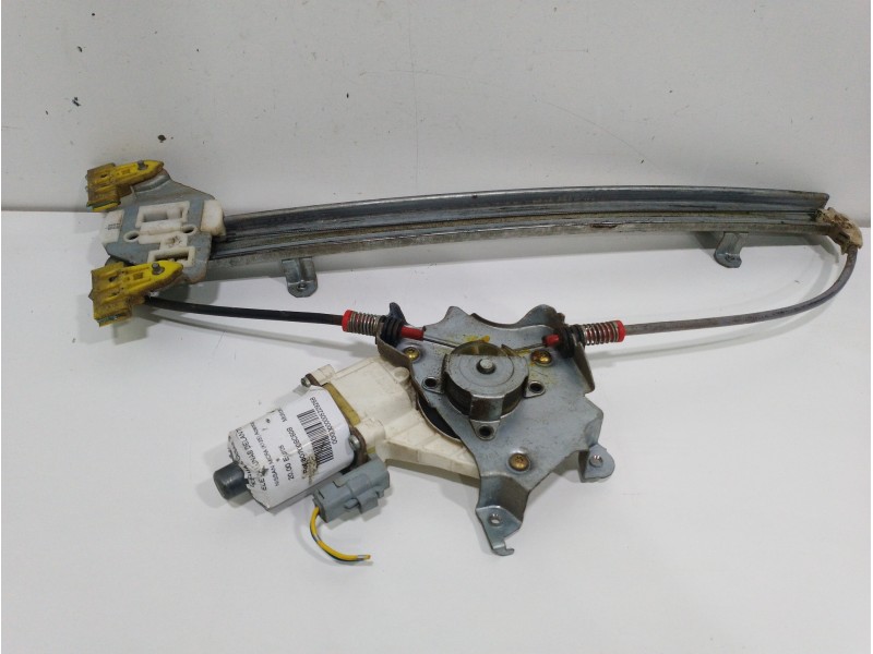 Recambio de elevalunas delantero derecho para nissan micra (k12e) acenta referencia OEM IAM 80700BC60B 2 PINES 