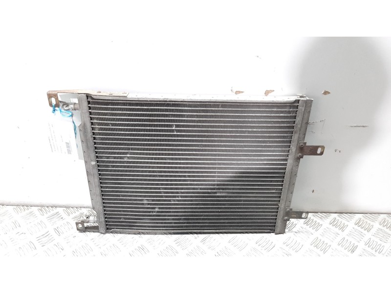 Recambio de condensador / radiador aire acondicionado para volkswagen polo berlina (6n1) básico referencia OEM IAM 52465388  