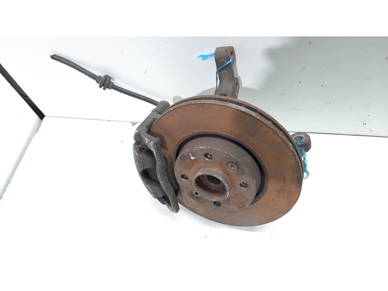 Recambio de mangueta delantera izquierda para renault modus confort dynamique referencia OEM IAM   