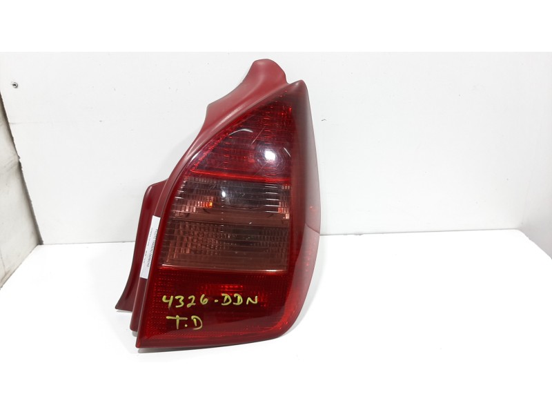 Recambio de piloto trasero derecho para citroën c2 vtr referencia OEM IAM   