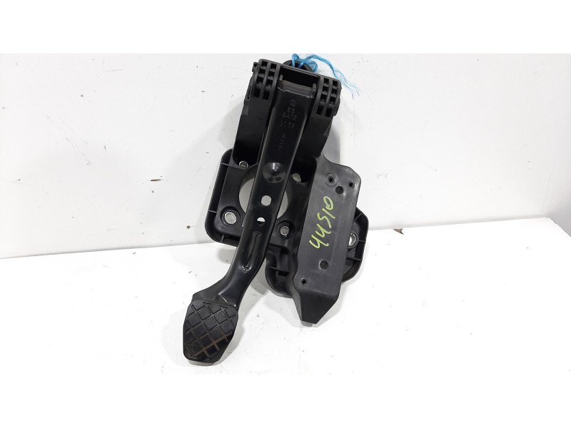 Recambio de pedal embrague para skoda rapid ambition referencia OEM IAM 6R1721T058D  