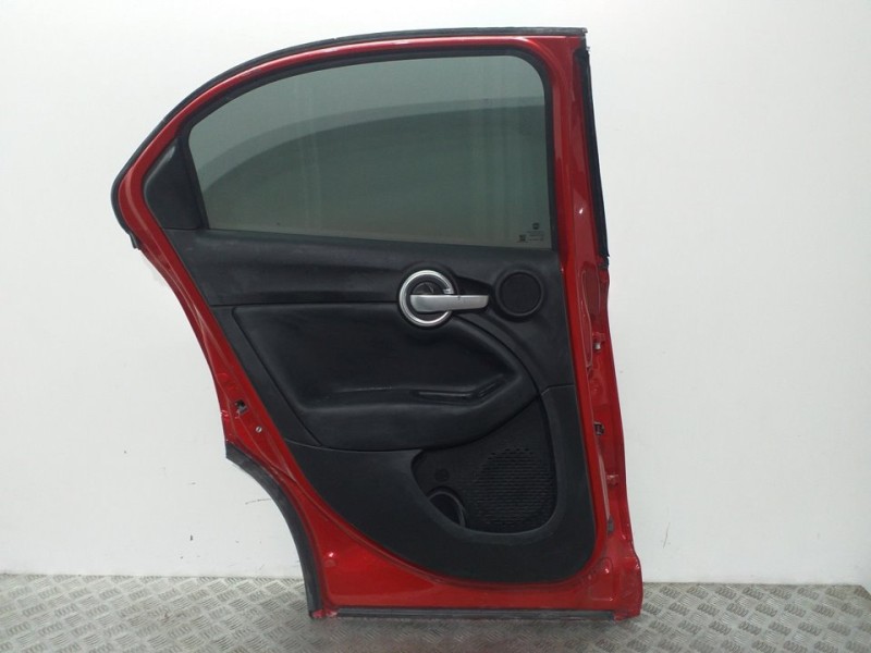 Recambio de puerta trasera izquierda para fiat 500l wagon (351) referencia OEM IAM  ROJO 
