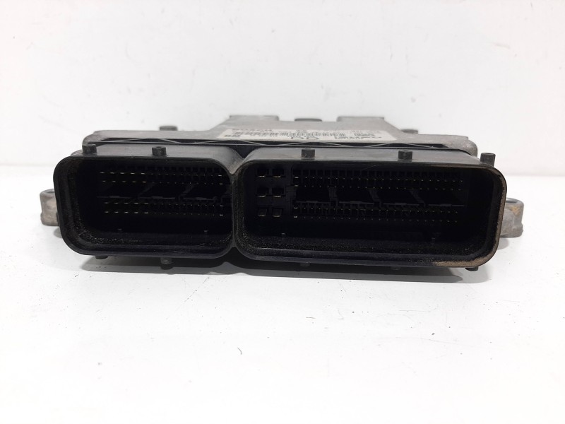 Recambio de centralita motor uce para opel astra h berlina cosmo referencia OEM IAM 0281012694  