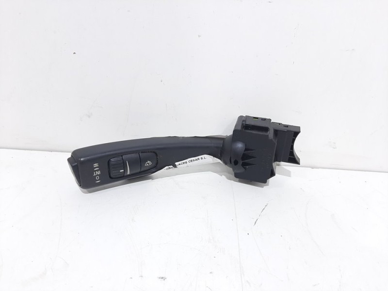 Recambio de mando limpia para volvo v50 familiar 1.6 d kinetic referencia OEM IAM 17D770  