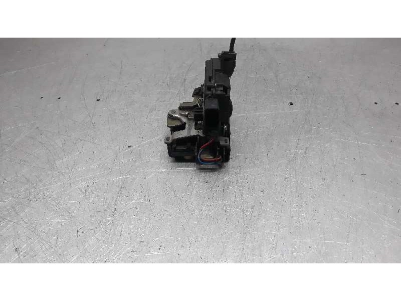 Recambio de cerradura puerta delantera derecha para volkswagen bora berlina (1j2) trendline referencia OEM IAM   
