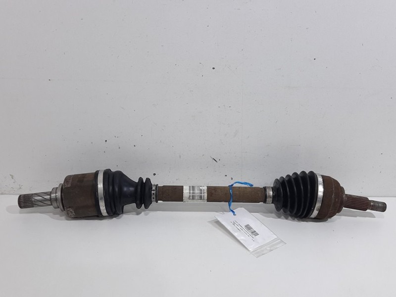 Recambio de transmision delantera izquierda para renault scenic ii emotion plus referencia OEM IAM 8200330413  