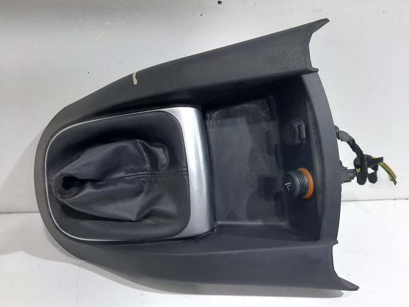 Recambio de cenicero para citroën c4 lim. seduction referencia OEM IAM 9688975177  