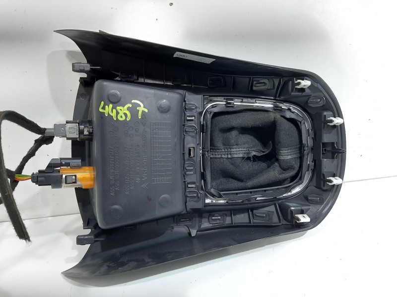 Recambio de cenicero para citroën c4 lim. seduction referencia OEM IAM 9688975177  