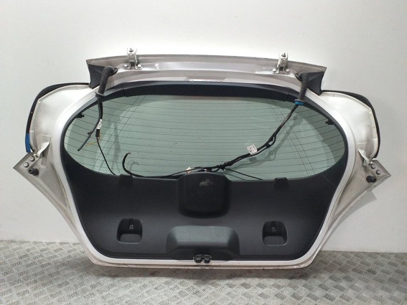 Recambio de porton trasero para peugeot 308 premium referencia OEM IAM  BLANCO 