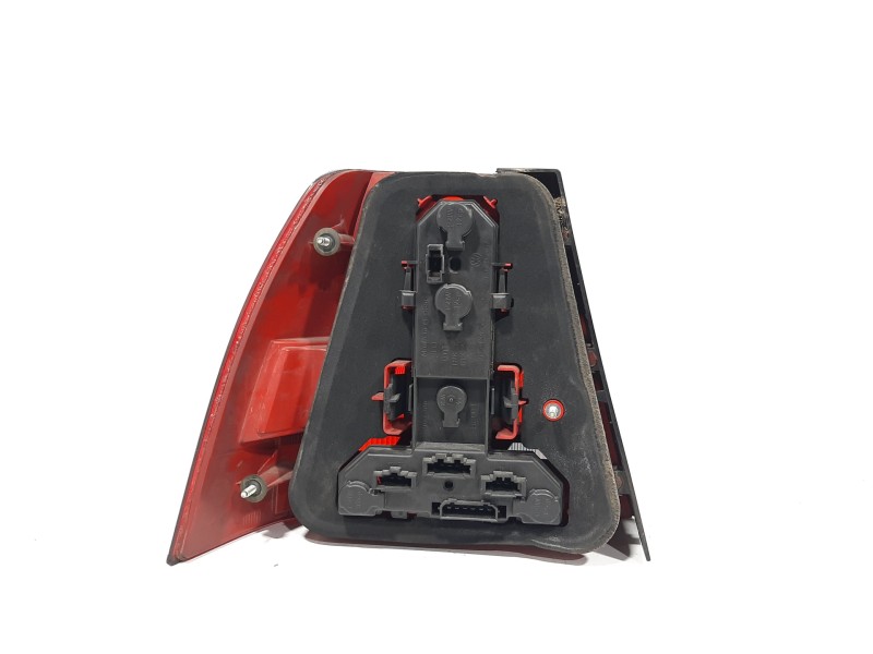 Recambio de piloto trasero derecho para volkswagen bora berlina (1j2) highline referencia OEM IAM 1J5945096AB  