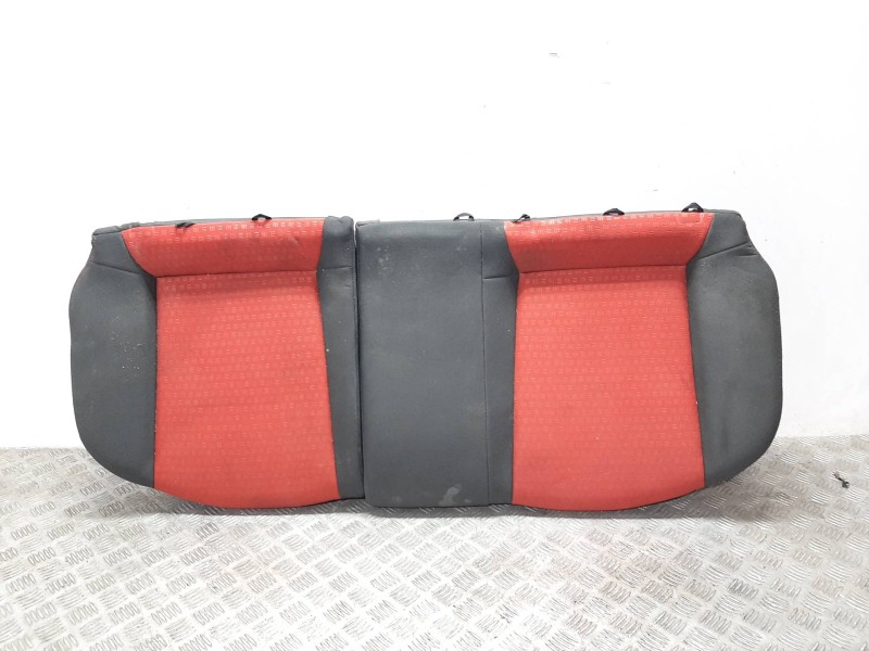 Recambio de asiento trasero medio para kia rio 1.5 crdi active referencia OEM IAM   